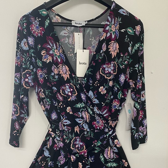 Leota Libby  Wrap Ruffle Bottom Dress Sz XL - Picture 6 of 10